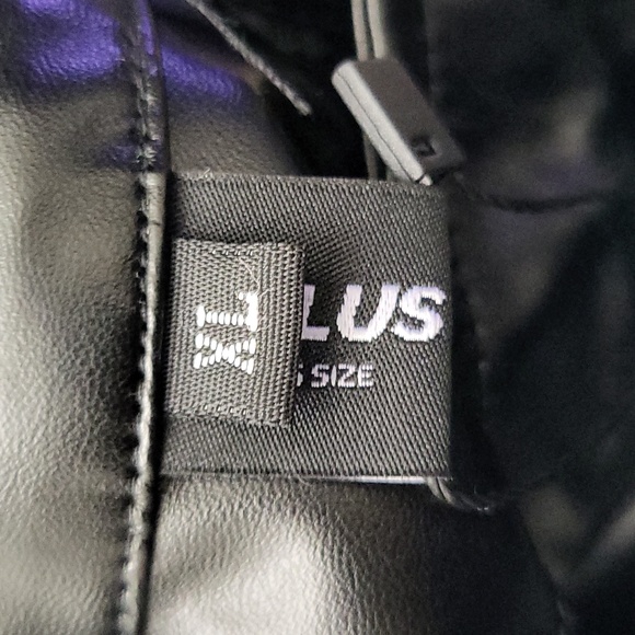 Plus Size Streetwear Outwear Mock Neck Asymmetrical PU Leather Jacket (Size XL) - Picture 7 of 8